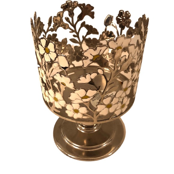 Bath & Body Works White Daisy Large Candle Holder - Picture 3 of 5
